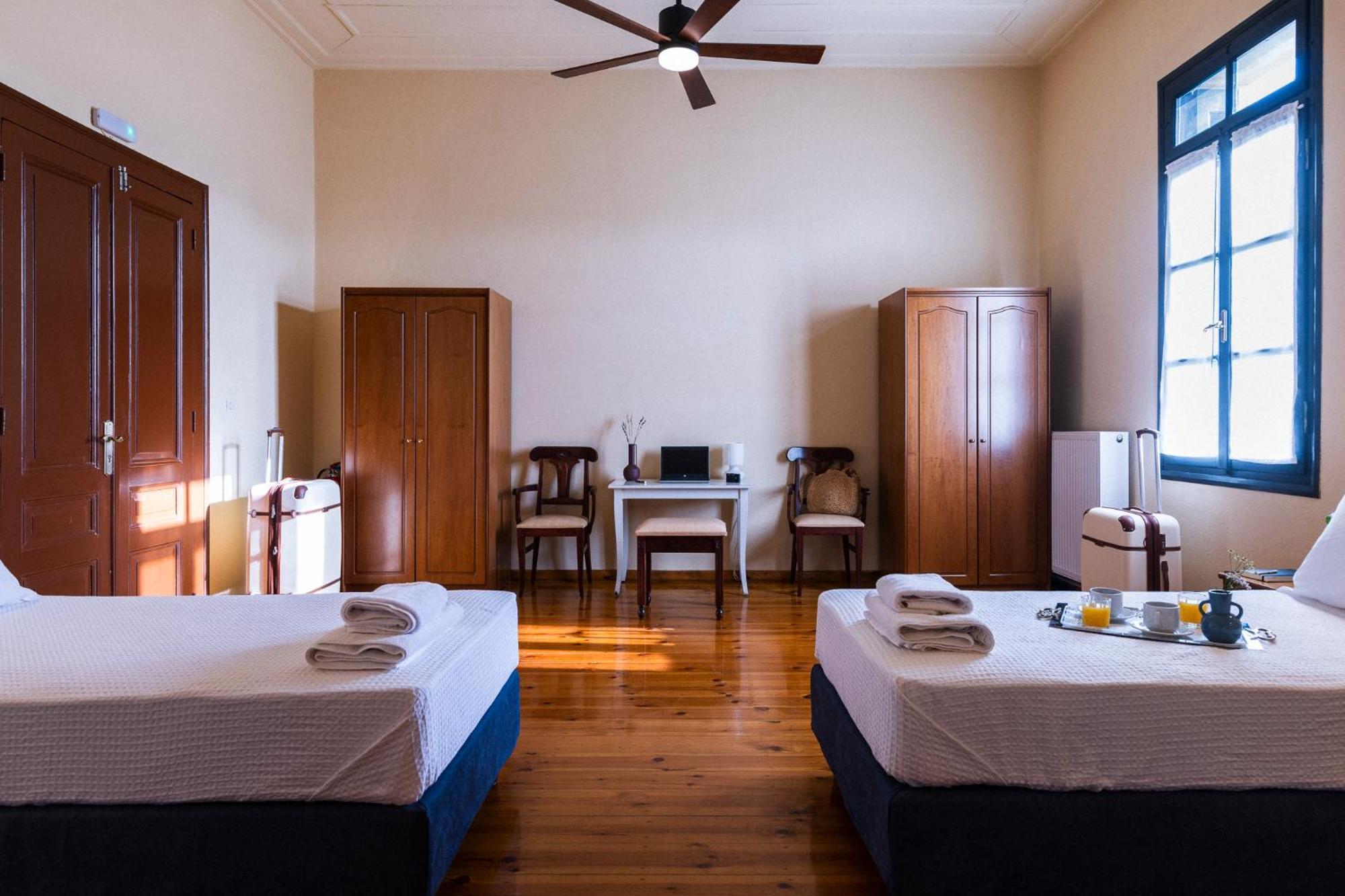 Sundial Lodge Chania  Room photo